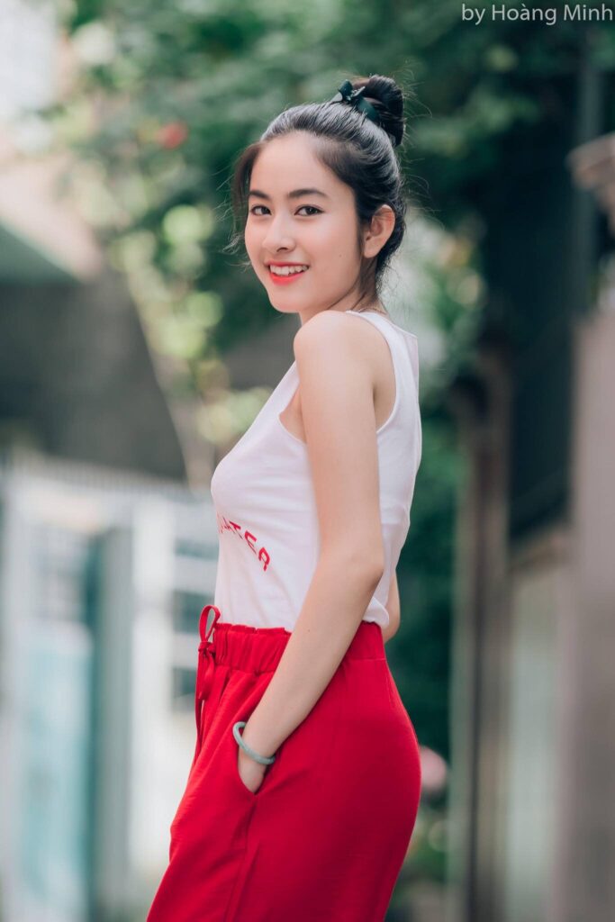 Gái Đẹp 2010 Tỏa Sáng Tuổi Thiếu Niên Với Vẻ Đẹp Tự Nhiên Và Phẩm Chất Đặc Biệt