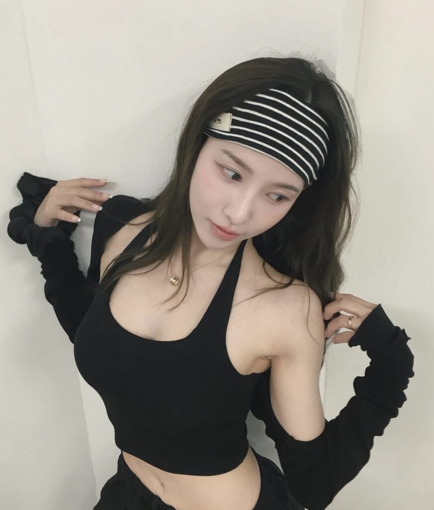 Gai Đẹp Cute Vẻ Đẹp Tỏa Sáng Đầy Duyên Dáng Bên Trong Lẫn Ngoài